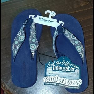 Tidewater comfort wave navy flip flops